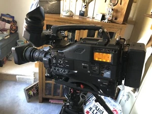 Sony DVW-970 Digital Betacam Camera Great Condition- Low Hours Chroszeil Support - Picture 1 of 19