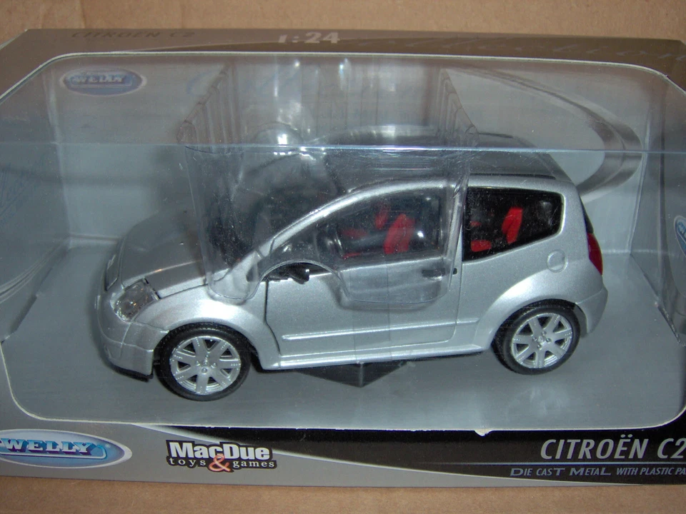 Citroen C2 Argento Welly 1:24  - Immagine 1 di 1