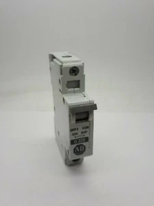 Interruptor de circuito Allen Bradley G320 de un solo polo MCB 32A 5 HP 277vAC SER C 1492-CB1 - Imagen 1 de 4