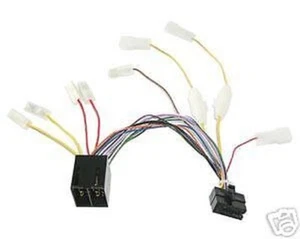 Harness / Kabel Autoradio Ad Iso / Kabelbaum Clarion 2004- > 2006 Nur als Fotos - Bild 1 von 1