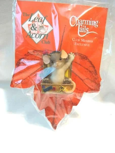 Mouse Lapel Pin Charming Tails "All Packed To Go" [Club Exclusive][Retired] - Bild 1 von 2