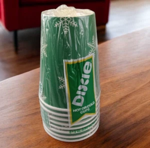 NOS DIXIE Paper Cups HOLIDAY SNOWFALL 9oz Christmas VINTAGE Green Snowflake VHTF - Picture 1 of 7