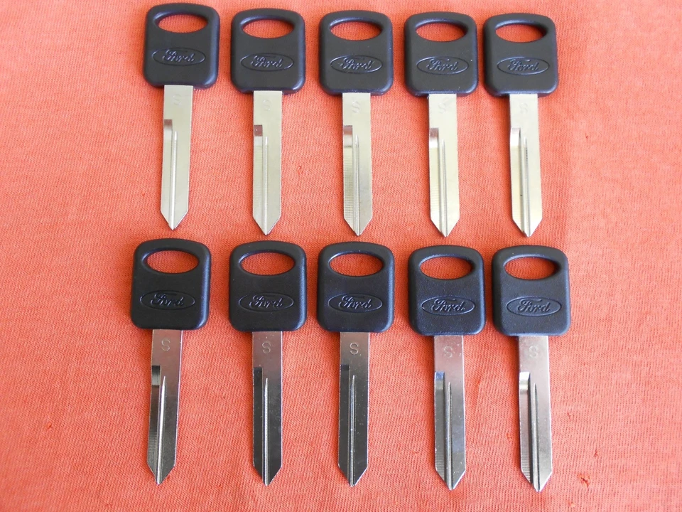 2 Ford F250 F350 Super Duty Truck OEM Key Blanks 1999 - 2007