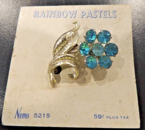 Regenbogen Pastellfarben Nemo 5215 Vintage Brosche auf alter Karte blaue Strasssteine - Bild 1 von 3