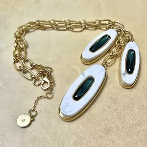 Vince Camuto Howlite Gemstone Pendant Necklace, Green Rhinestone & Gold Tone - Picture 1 of 12