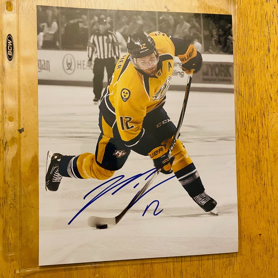 FOTO 8X10 FIRMADA/AUTOGRAFIADA POR MIKE FISHER DEPREDATORS ¡BONITA!! Foto 1 de 1