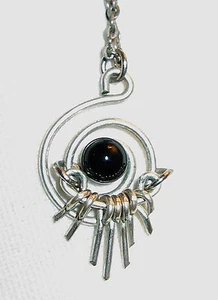 Mod Art Keltisch Schottisch Silber Abstrakt Spirale Onyx Cabochon Anhänger  - Bild 1 von 10
