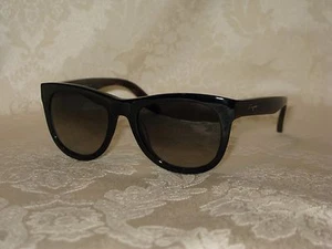 Occhiali da sole Salvatore Ferragamo neri e marroni. SF685S. Nuovo. - Foto 1 di 7