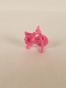 1995 VINTAGE POLLY POCKET "POP-UP CLUBHOUSE" - PINK EXERCISE BIKE - Picture 1 of 2