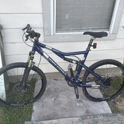 GARY FISHER SUGAR 3+ MOUNTAIN BIKE SIZE MEDIUM  17.5", 27 SPEED, FULL SUSPENSION - Image 1 of 4