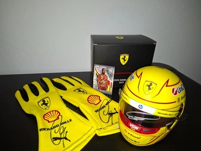F1 2025 LEWIS HAMILTON SIGNED 1/2 HELMET & GLOVES FERRARI PHOTOPROOF FORMULA 1 - Image 1 of 4
