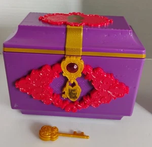 Ever After High Modepuppe Spellbinding Secret Chest 1 Schlüssel Sound funktioniert lesen - Bild 1 von 12
