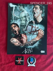 ¡FOTO FIRMADA DE SPENCER CHARNAS ICE NINE KILLS 11x14! BECKETT BIENVENIDO A HORRORWOOD - Imagen 1 de 11