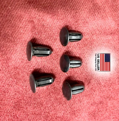 5 clips Mercedes-Benz W107 R107 560SL 380SL 450SL 500SL 350SL 280SL Foto 1 de 4