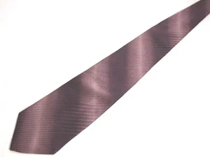 Van Heusen Mens Necktie Tie Purple Metallic Striped 58" 100% Silk USA - Picture 1 of 4