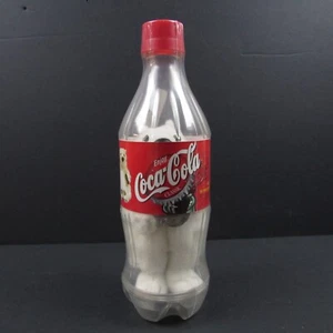 Coca-Cola Plüsch Eisbär in Bank/Flasche - Bild 1 von 6