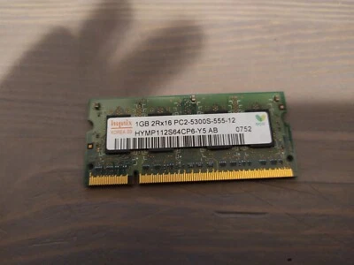RAM SO-DIMM 1GB DDR2 HYNIX HYMP112S64CP6-Y5 AB 1GB 2Rx16 PC2-5300S-555-12 667MHz - Immagine 1 di 2