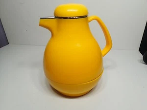 Cool! The Peacock Co Vacuum Bottle made in Japan Rare Yellow! Pitcher Carafe MCM - Picture 1 of 5