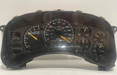 2000-2002 GMC YUKON XL 1500 SPEEDOMETER - Image 1 of 3