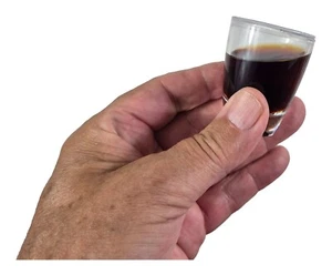Raffiniertes Schnapsglas für Zaubertricks - von PEKI - kann überall erscheinen - Bild 1 von 6