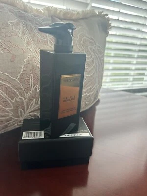 Trussardi/Le Vie Di MilanoTheCourtyards Of Castello Sforzesco/Unisex/3.4 oz/EDP - Image 1 of 4