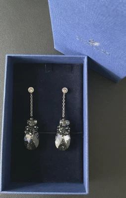 Brincos SWAROVSKI "Suavemente" GENUÍNOS Assinados pelo Cisne - #5019011 - Na Caixa - Imagem 1 de 4