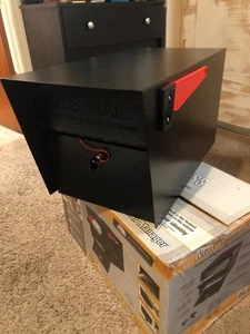 Mail Boss Locking security Post Mount Mailbox 7506 In Black - Picture 1 of 20