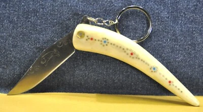 MANGO DE CUERNO DE AUTOR BÚLGARO con incrustaciones de latón cuchillo plegable pequeño hecho a mano Foto 1 de 4