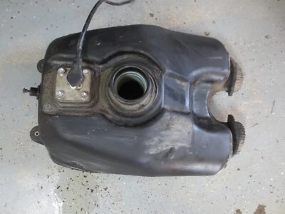 Suzuki King Quad 400 2011 4x4 ATV usado OEM pila de tanque de combustible de gasolina Foto 1 de 4