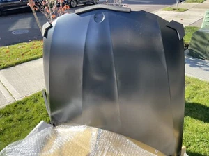 2009-2012 bmw hood 328i steel silver with 2 hood lift gas struts - Picture 1 of 7