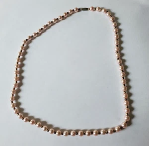Choker Necklace Small Faux Jewel Beads Coral Pink 16" Long Retro Screw Closure - Picture 1 of 6