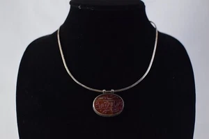 Collana vintage 925 islamica pietra rossa intagliata ciondolo calligrafia araba Aqeeq - Foto 1 di 10