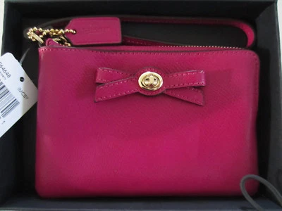 Coach F64648 замок маленький кошелек с ремешком с бантом клюквы новый в подарочной коробке $85 - Изображение 1 из 4
