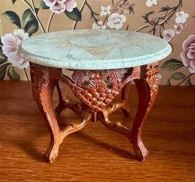 Casa de muñecas miniatura vintage Bespaq motivo sol mesa artista pintado - escala 1:12 Foto 1 de 3