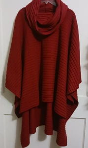 LEMODA PONCHO ROSSO PLISSETTATO DONNA TAGLIA UNICA SCIALLE DRAPPEGGIO PILE COLLO ALTO - Foto 1 di 5