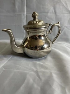 TEIERA VINTAGE MAGMA MAROCCHINO METALLO ARGENTO CON CERNIERA SUPERIORE OTTIME CONDIZIONI - Foto 1 di 7