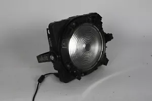 Zylight F8 LED Light with Gold Mount and power supply - Picture 1 of 12