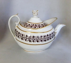 Flight & Barr Worcester Porcelain Teapot: Prow Shape Oak Leaf & Acorn Border A/F - Picture 1 of 11