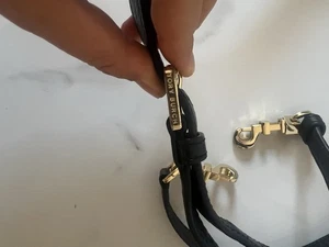 Tracolla Tory Burch in pelle nera di ciottoli ferramenta oro - Foto 1 di 7