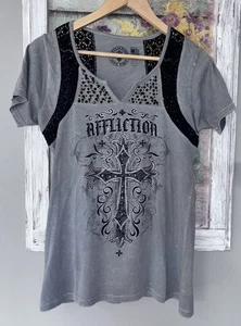 BKE Buckle Affliction V-Neck Jasmine T-Shirt Size Medium Gray Bling - Picture 1 of 6