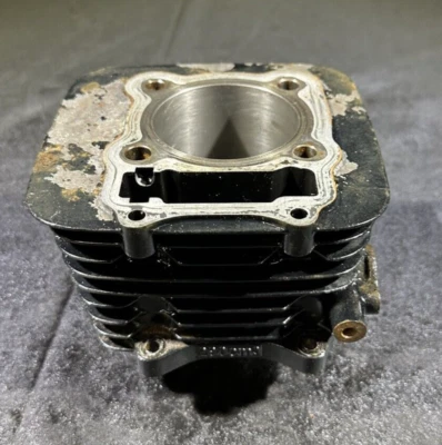 Jarra de 300 cilindros Arctic Cat 2003 3402-251 buen estado, Foto 1 de 4