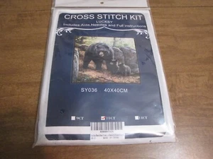 LUCKSY CROSS STITCH KIT BEAR CROSSING - Bild 1 von 3