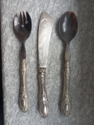 3 POSATE ANNI 60 IN ARGENTO 800 E CORNO - Immagine 1 di 4