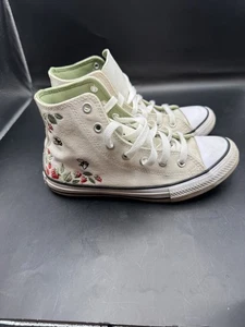 Converse ALL-STAR Chuck Taylor Kid Youth Size 3 Strawberry And Bees Embroidered - Picture 1 of 15