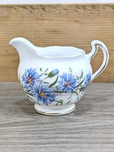 Beautiful ROYAL VALE Bone China Milk Jug - "Nigella" Blue - RIDGEWAY POTTERIES - Picture 1 of 9