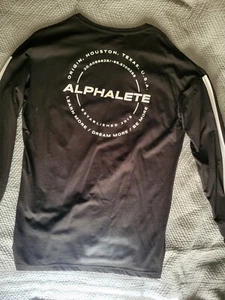 Alphalete Athletics Shirt Mens Small Black Performance Fit Long Sleeve Tee - Picture 1 of 5