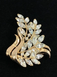 Vintage Krone Trifari goldfarbene Strass Brosche Anstecknadel - Bild 1 von 6