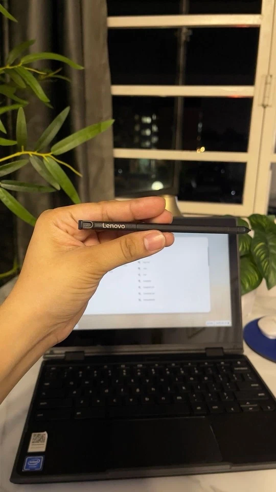 Lenovo 500e chromebook - Image 1 of 4