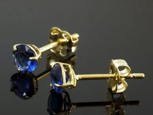 750 Gold Ohrstecker 4 mm Grösse Zirkonia Steinen - Bild 1 von 2
