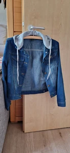 Jeansjacke blau mit abnehmbarer Kapuze Gr. L - NEU - Bild 1 von 2